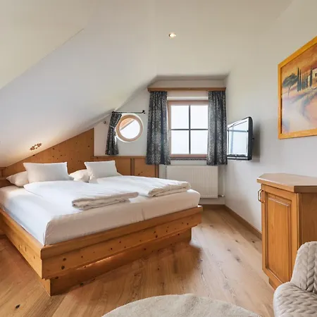 ブロベルガー ホフ 3*