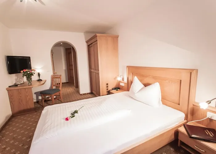 酒店 布劳伯格霍夫酒店 3*